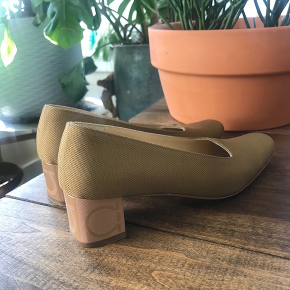 Vintage Ferragamo Boutique - Picture 3 of 6